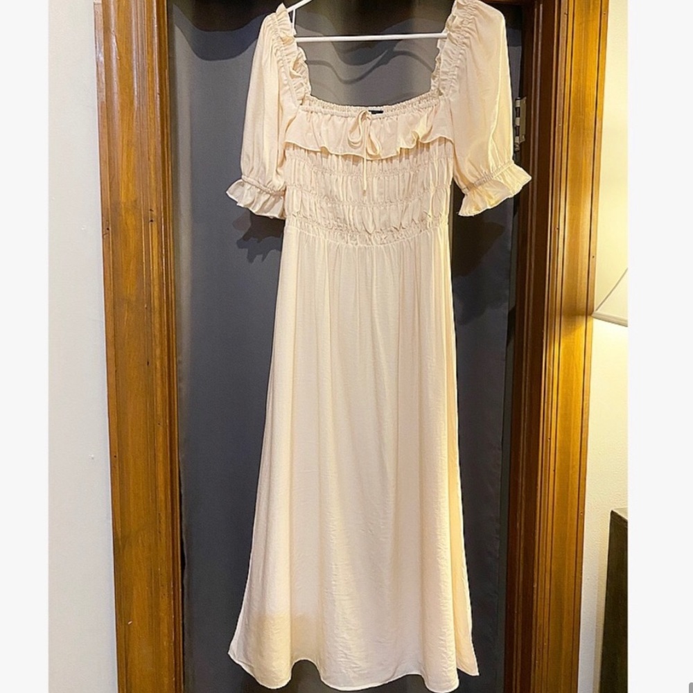 Dupe dôen sol dress